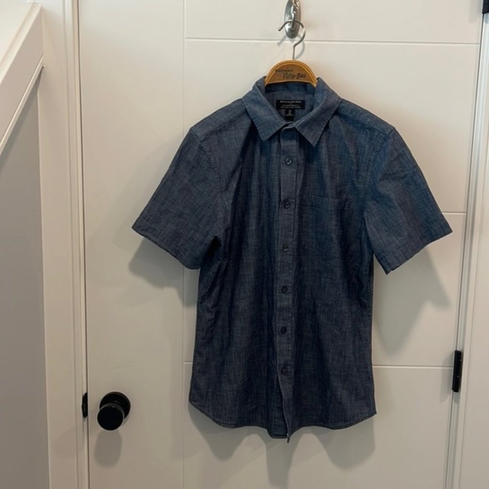 Roots short sleeve T-shirt size XS